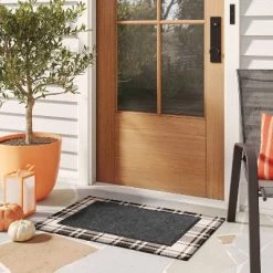 1'6"x2'6" Crochet Utility Doormat Gray - Threshold™