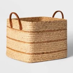 Braided Water Hyacinth Basket with Faux Leather Handles - Threshold™ -Bürolampen Verkäufe GUEST e75c136f 3764 438e a3e1 3ff7d3618fa0